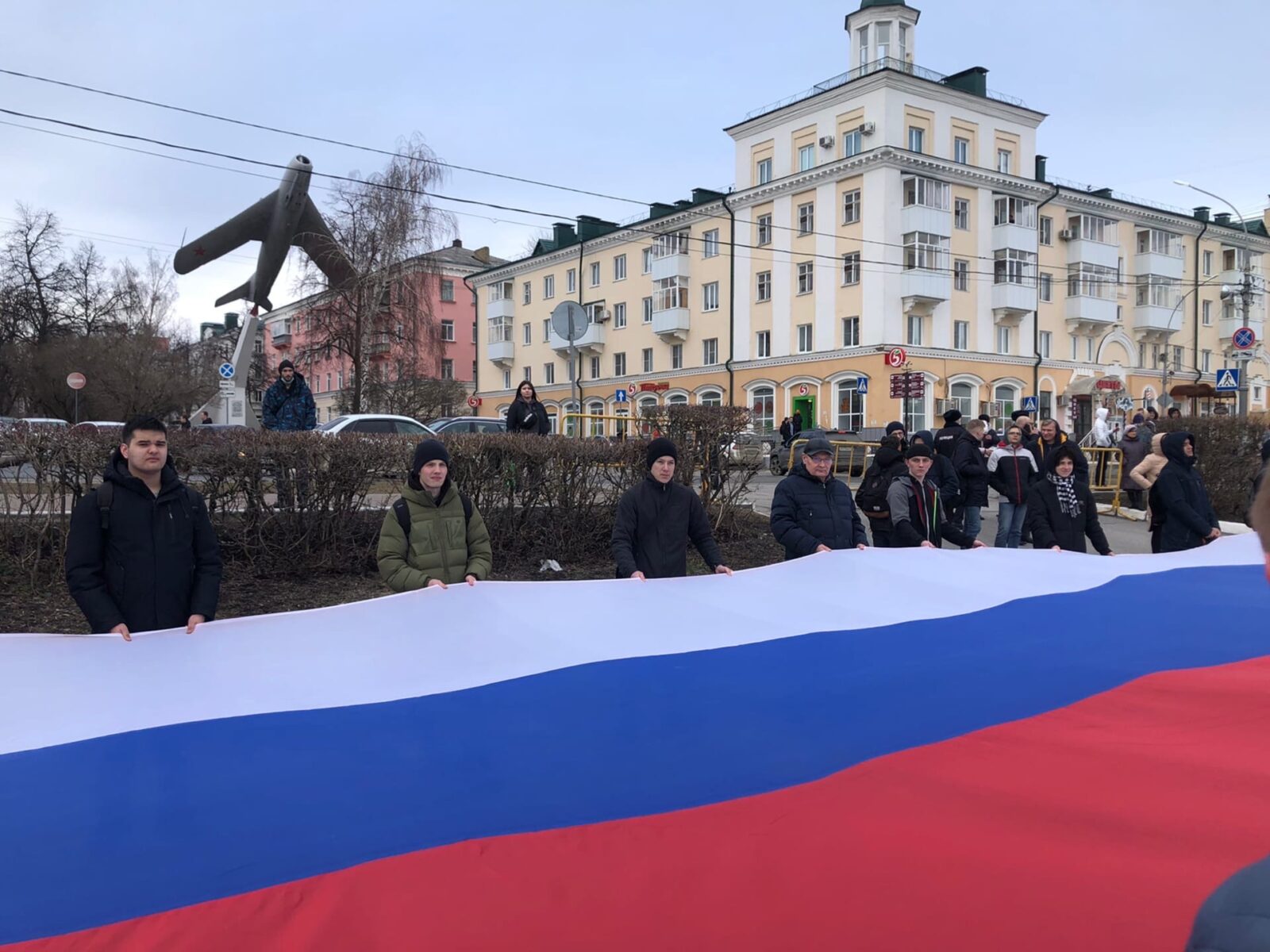 Участие в митинге в поддержку жителей ДНР и ЛНР
